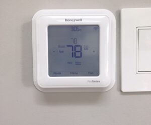 Honeywell Smart thermostat panel